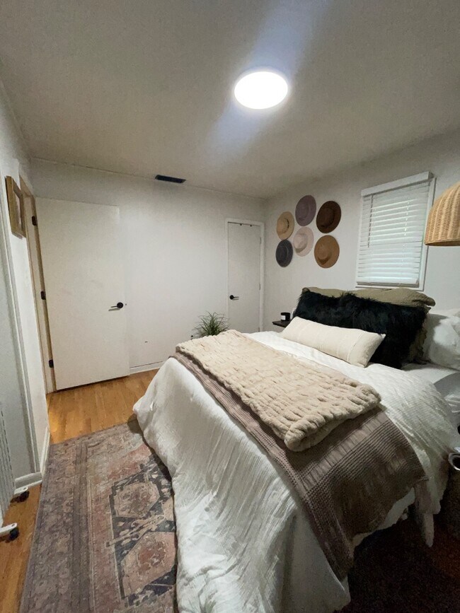 Building Photo - 109 Cleveland Rd