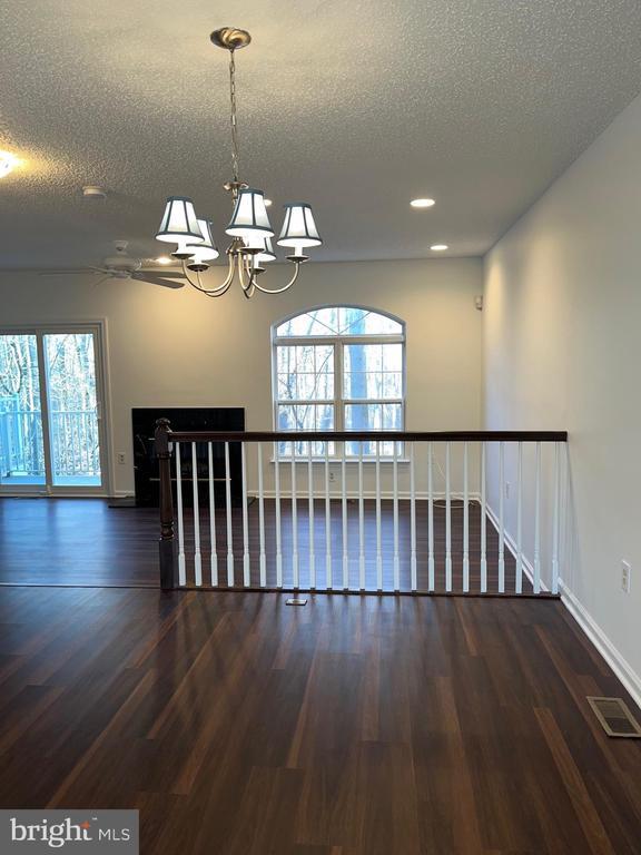 Building Photo - 15 Halstead Pl