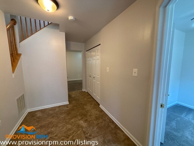 Building Photo - 7929 Canter Ct