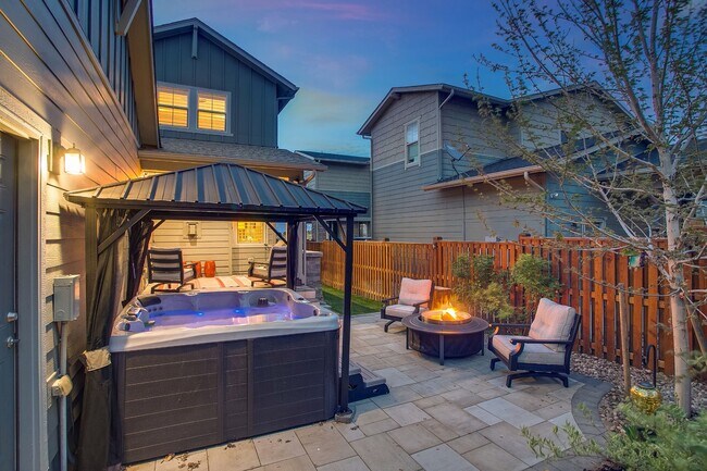 Building Photo - Large single family home in Central Park.