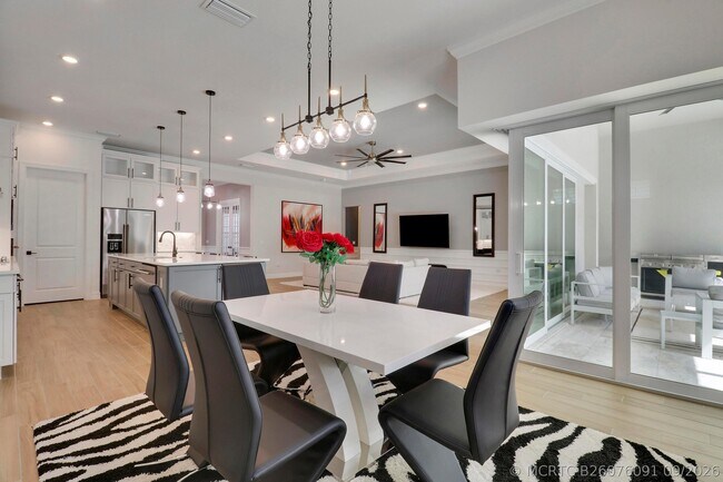 Building Photo - 10909 Stellar Cir