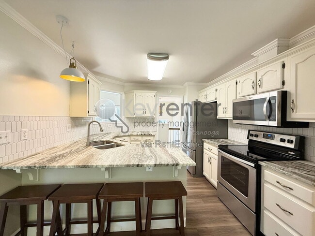 Building Photo - 5515 Misty Valley Dr