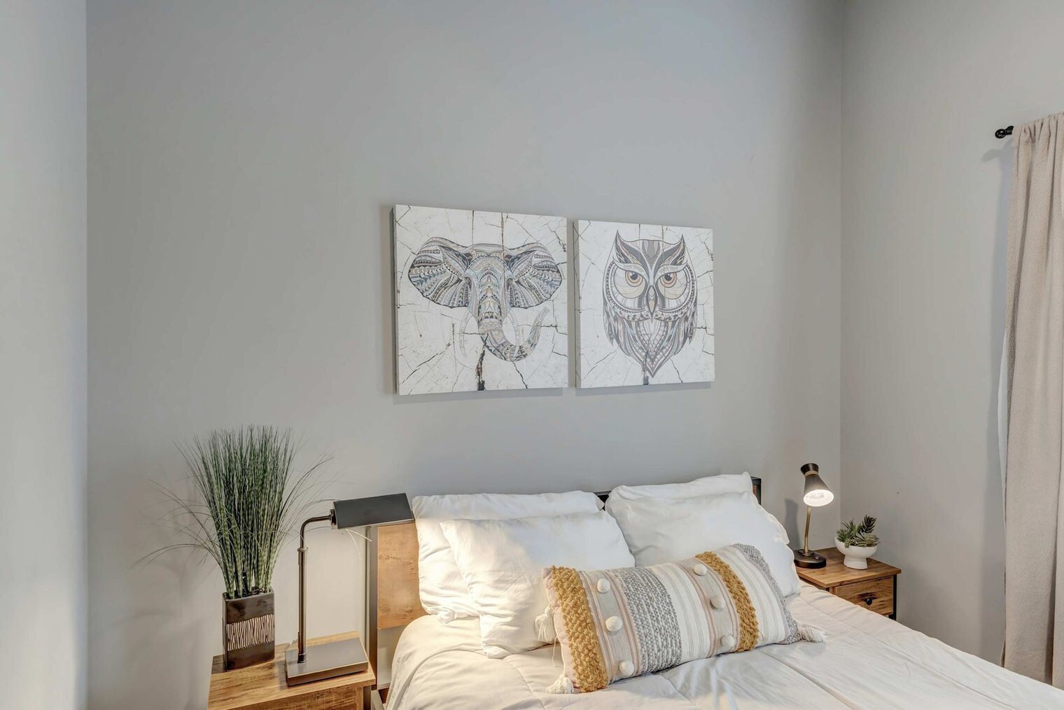 Building Photo - 978 Youngs Ln