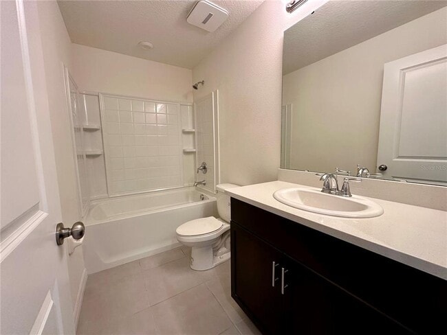 Building Photo - 10718 Silk Tree Ct