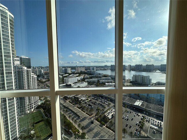 Building Photo - 18201 Collins Ave