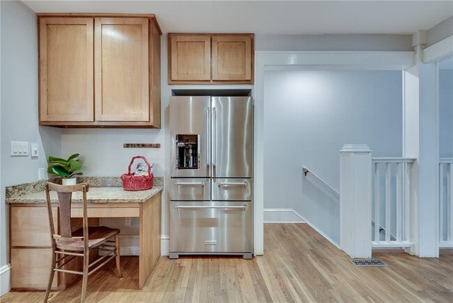 Building Photo - 953 Gilbert St SE