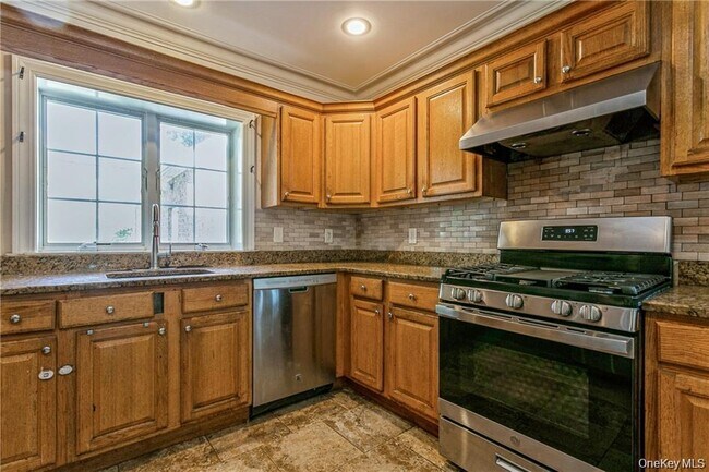 Building Photo - 39 Croydon Rd