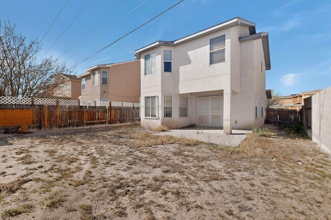 Building Photo - West Side 2/story 3 Bedroom 2.5 Bath 1605/sf 2/CG