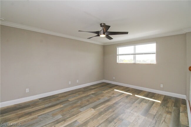 Building Photo - 2380 Fallglo St