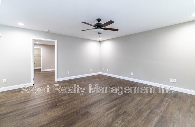 Building Photo - 112 Bennett Ln