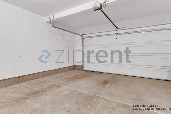 Building Photo - 30942 NW Turel Dr