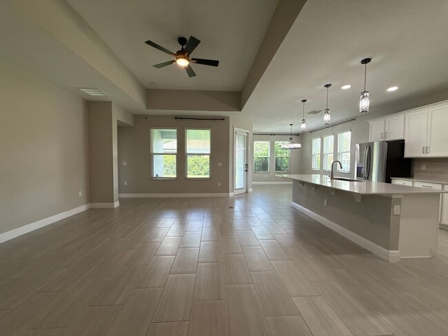 Building Photo - Amazing Community of Bellechase! 4 Bedroom...