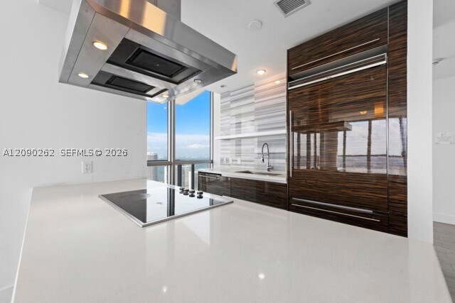 Building Photo - 1100 Biscayne Blvd