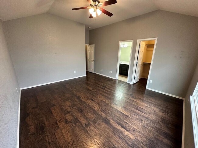 Building Photo - 6020 SE 86th St