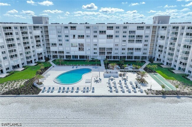 Building Photo - 3443 Gulf Shore Blvd N