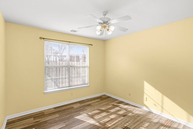 Building Photo - 27 Fawn Creek Pass