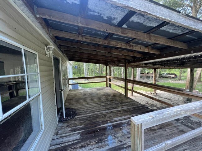 Building Photo - 5135 N Western Dr