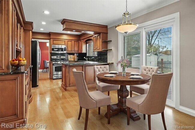 Building Photo - 4147 Greensboro Dr