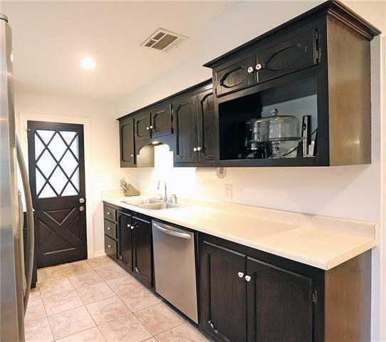 Building Photo - 75 Oaklawn Dr