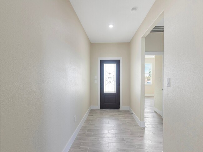 Building Photo - 327 Rd 5840