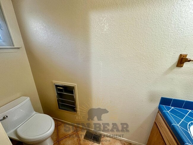 Building Photo - 3 Bedroom Home in S. Reno w new Fencing! Dog upon approval!