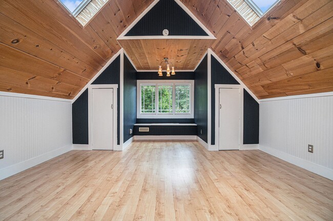 Building Photo - Charleston-Style East Atlanta Entertainer'...