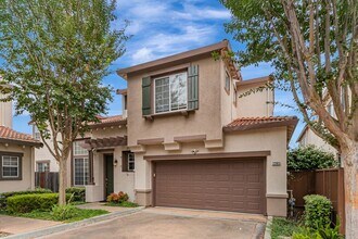 Building Photo - Remodeled 4-Bedroom 3-Bathroom House in Sa...