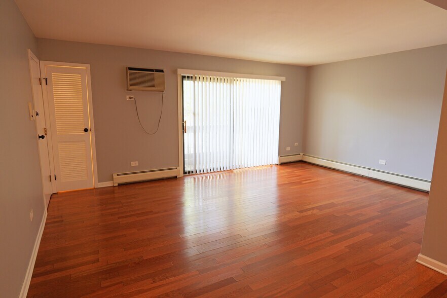 Building Photo - 11937 S Hamlin Ave