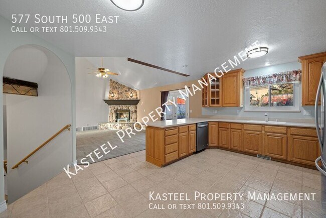 Building Photo - 577 S 500 E St