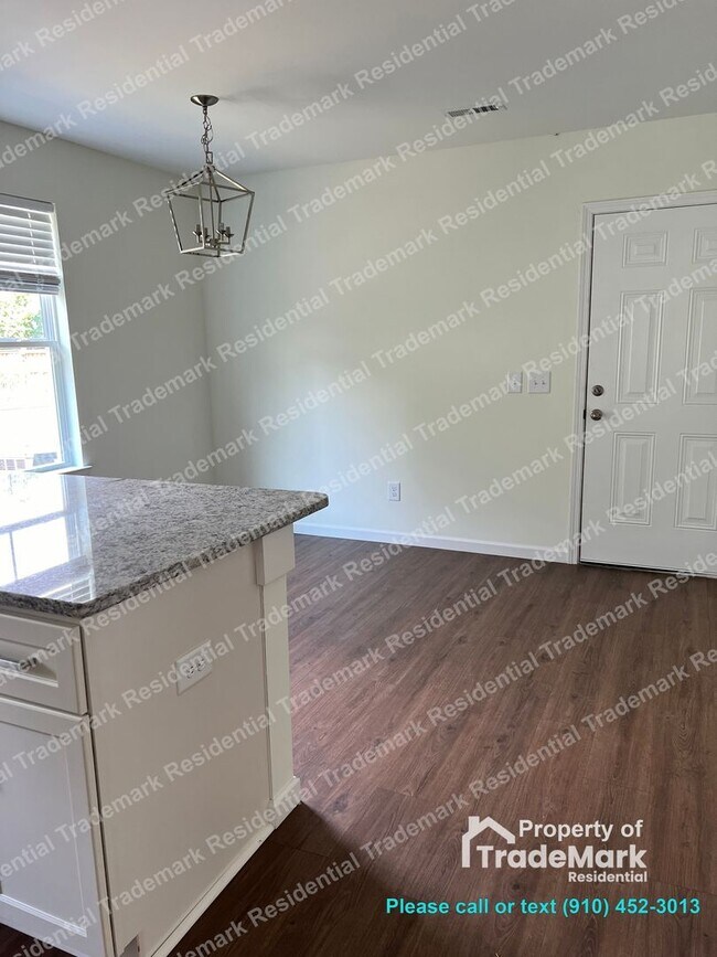 Building Photo - 109 Avondale Ave