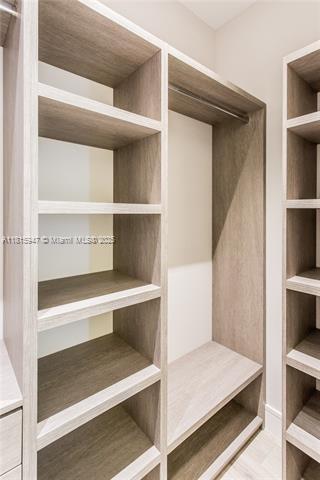 Building Photo - 460 NE 28th St