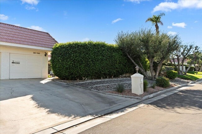 Building Photo - 38780 Tandika Trail N