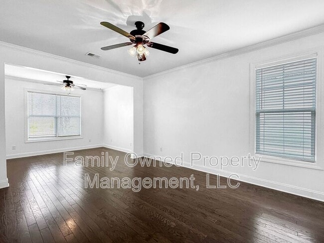Building Photo - 128 Whaler Ave