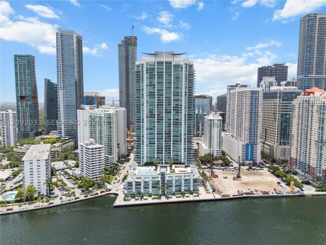 Building Photo - 1331 Brickell Bay Dr