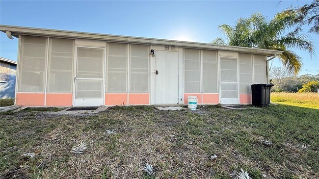 Building Photo - 12609 1st Isle