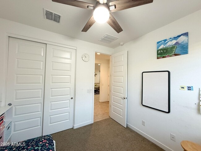 Building Photo - 127 E Gemini Pl