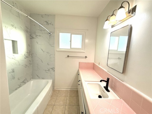 Building Photo - 665 S Lake Ave