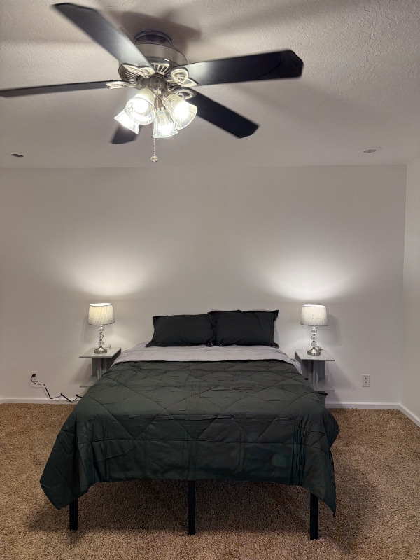 Building Photo - 1319 W Hasket Cir