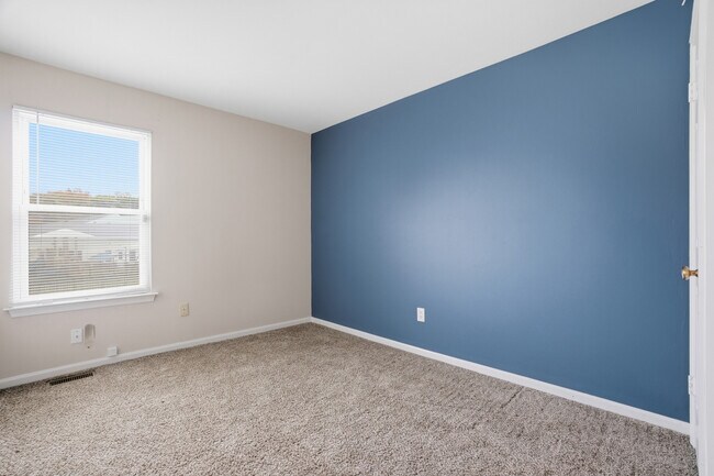 Building Photo - 639 Mill Landing Rd