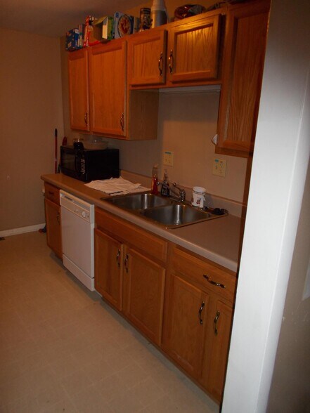 Building Photo - 1202 Ratone St