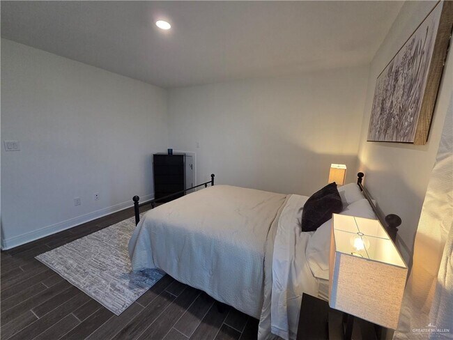 Building Photo - 14025 Westcave Falls Ln