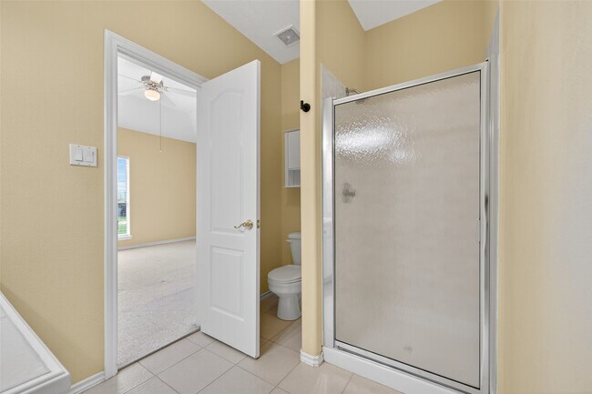 Building Photo - 16 Regency Point