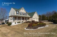 Building Photo - 2 Newbury Dr