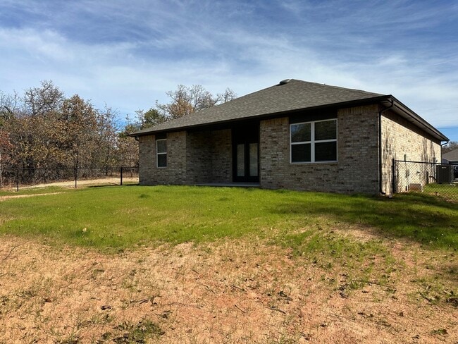 Building Photo - New Construction 3 Bedroom, 2 Bathroom on a 1.54 wooded acre lot!