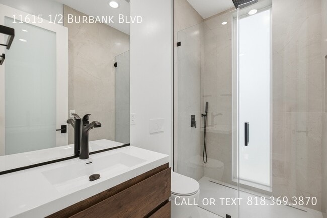 Building Photo - 11615 1/2 Burbank Blvd-