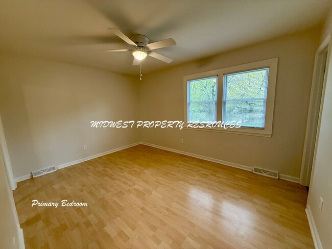 Building Photo - Charming Split-Level Home with Modern Upgr...