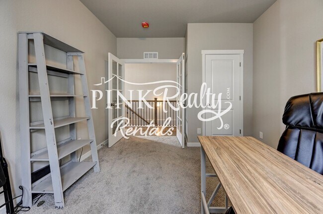 Building Photo - 1407 Grand Overlook St