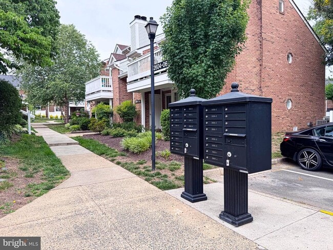 Building Photo - 2604 S Arlington Mill Dr