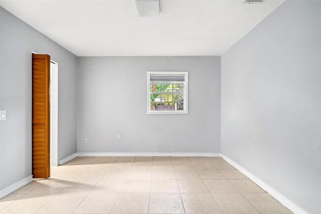 Building Photo - 2508 Arthur St