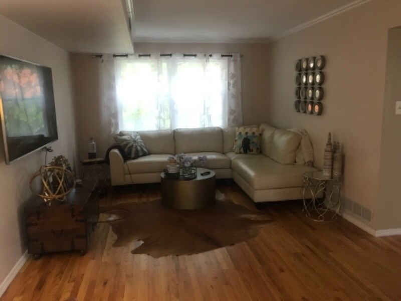 Building Photo - 15026 Liberty Ln